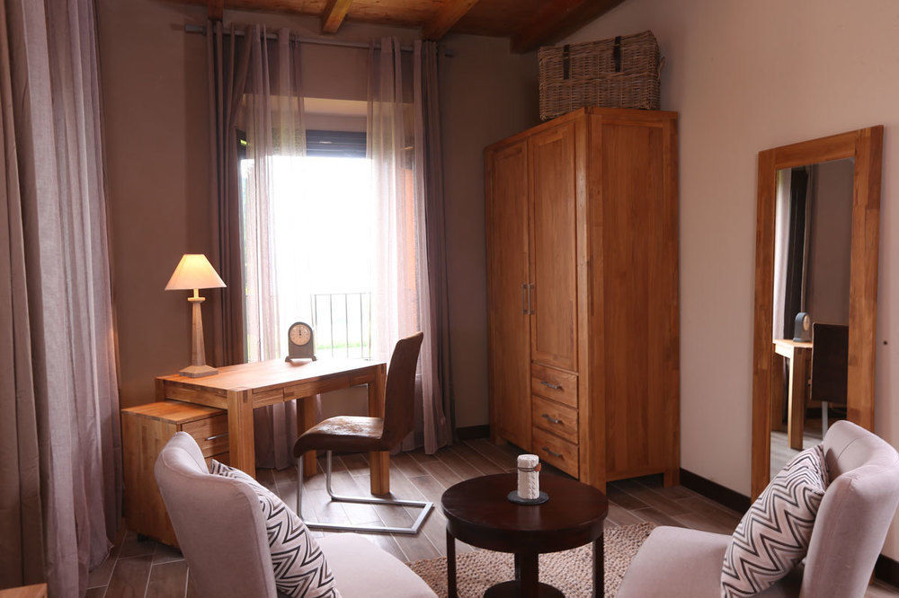 Equirelais Hotel Lomnago Eksteriør billede